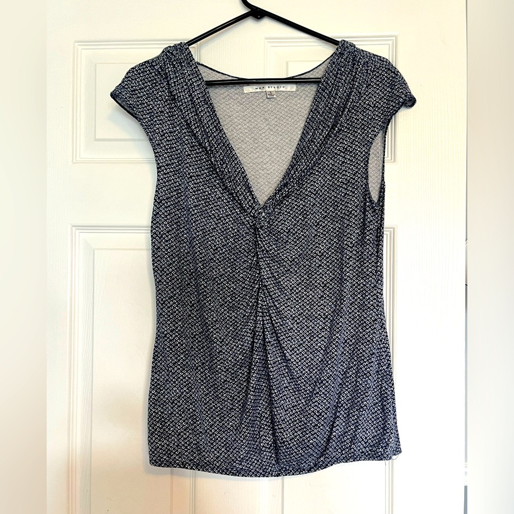 Max Studio Gray Ruched Cap Sleeve Blouse